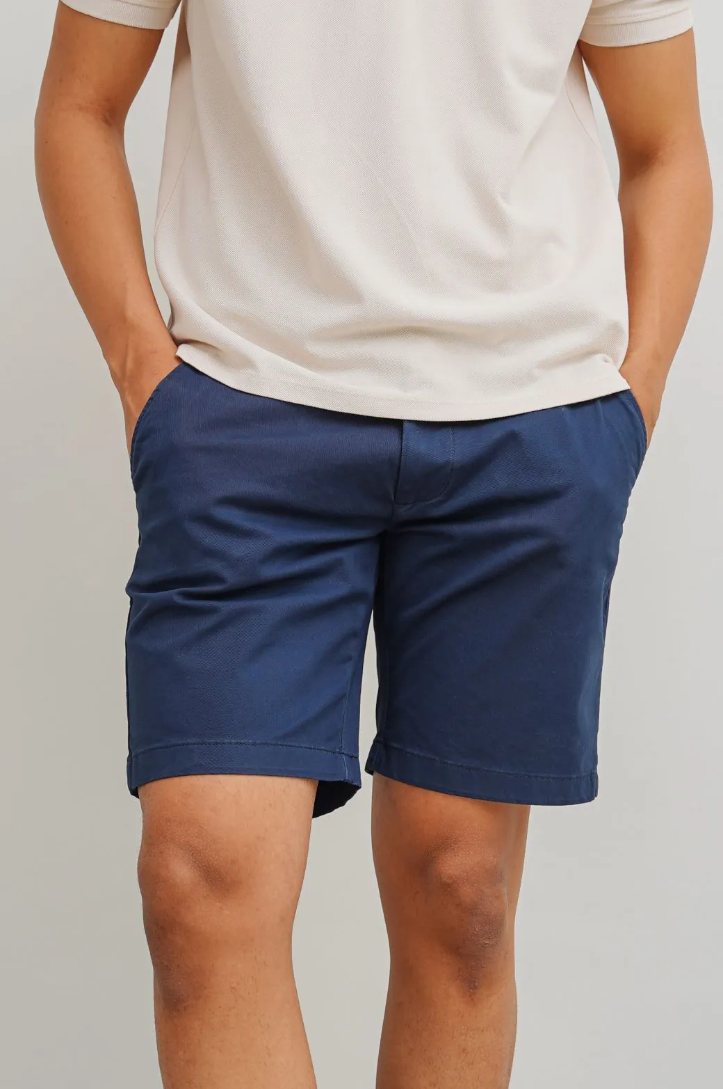 BASIC CHINO SHORTS