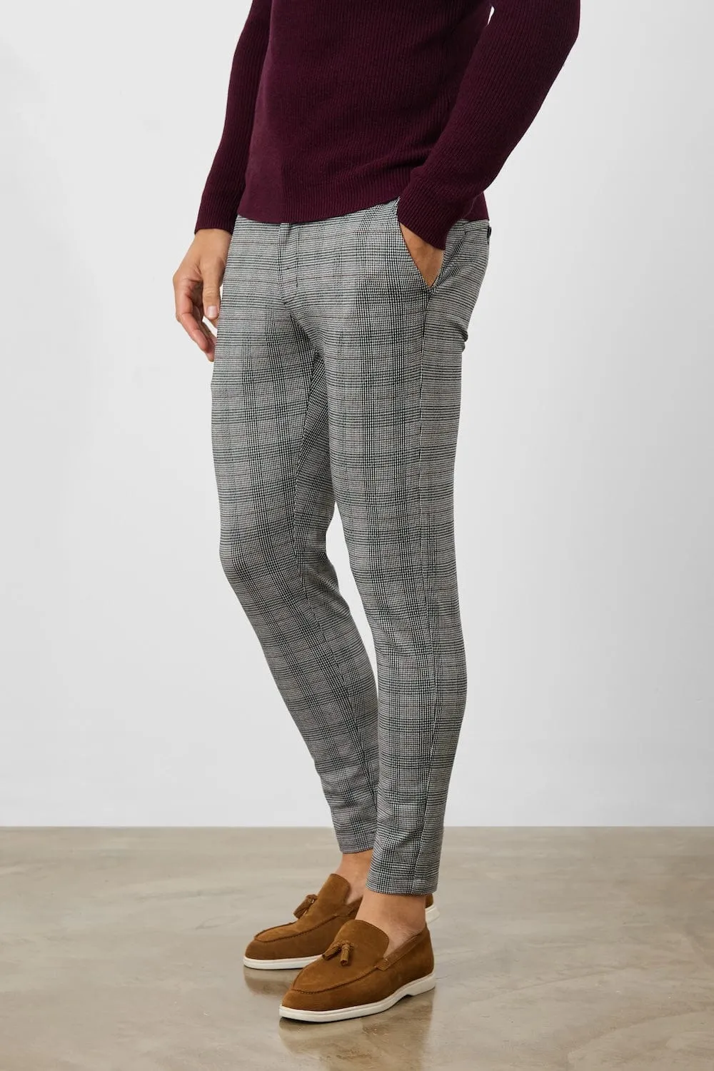 Heritage Check Pants in Black