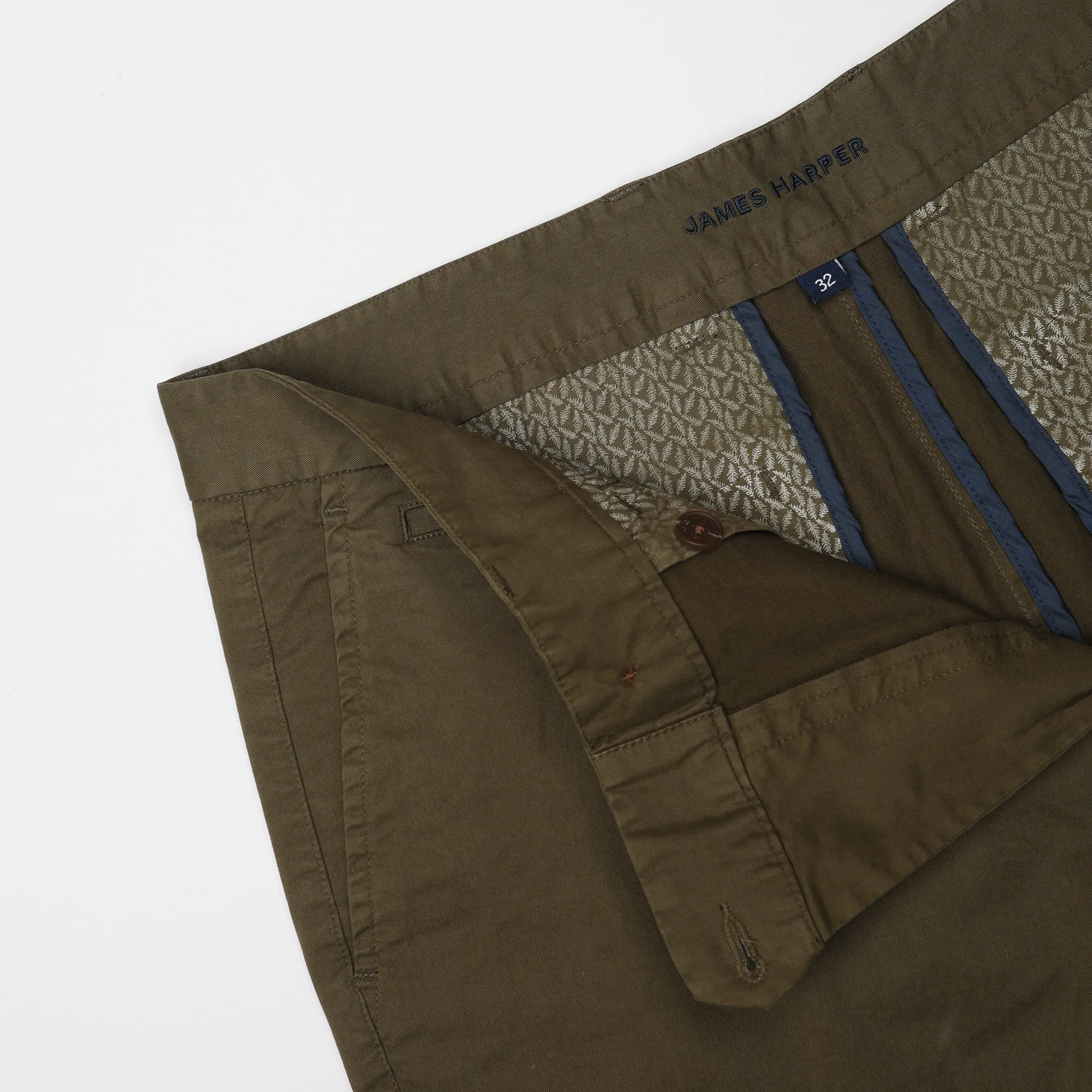 Relaxed Fit Olive Chino Short